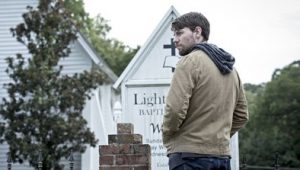 Outcast 1×2