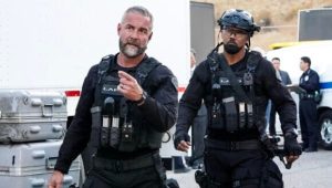 S.W.A.T.: 8×10